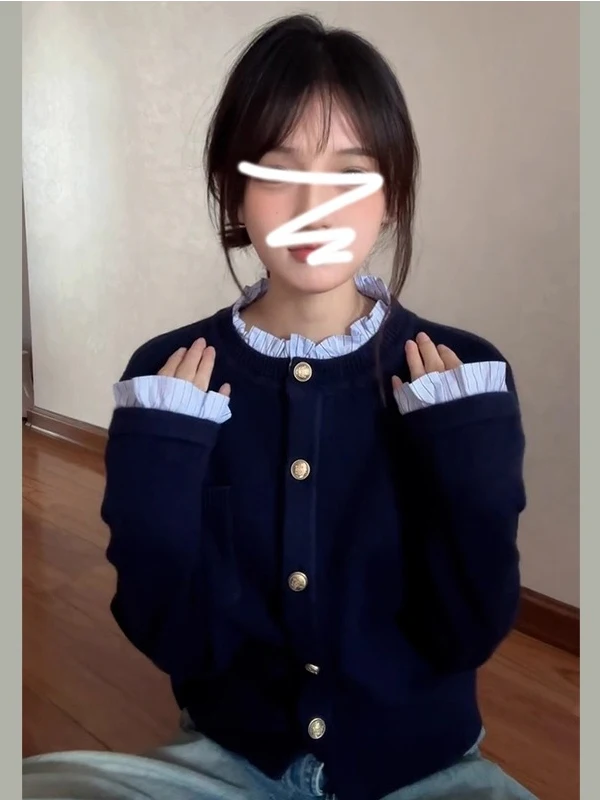 Chic Lazy High-End Women's Sweater Spring 2025 New Style Fake Two-Piece College Style Shirt Collar Open Cardigan Korean Style
Chic Lazy High-End Women's Sweater Spring 2025 New Style Fake Two-Piece College Style Shirt Collar Open Cardigan Korean Style