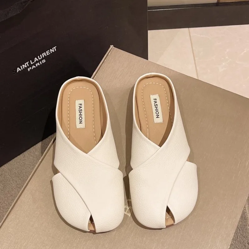 Summer Women's Flat Shoes New Soft Sole Comfortable Casual Shoes Outdoor Versatile Fashion Sandals Designer Brand Sandals 2025
Summer Women's Flat Shoes New Soft Sole Comfortable Casual Shoes Outdoor Versatile Fashion Sandals Designer Brand Sandals 2025