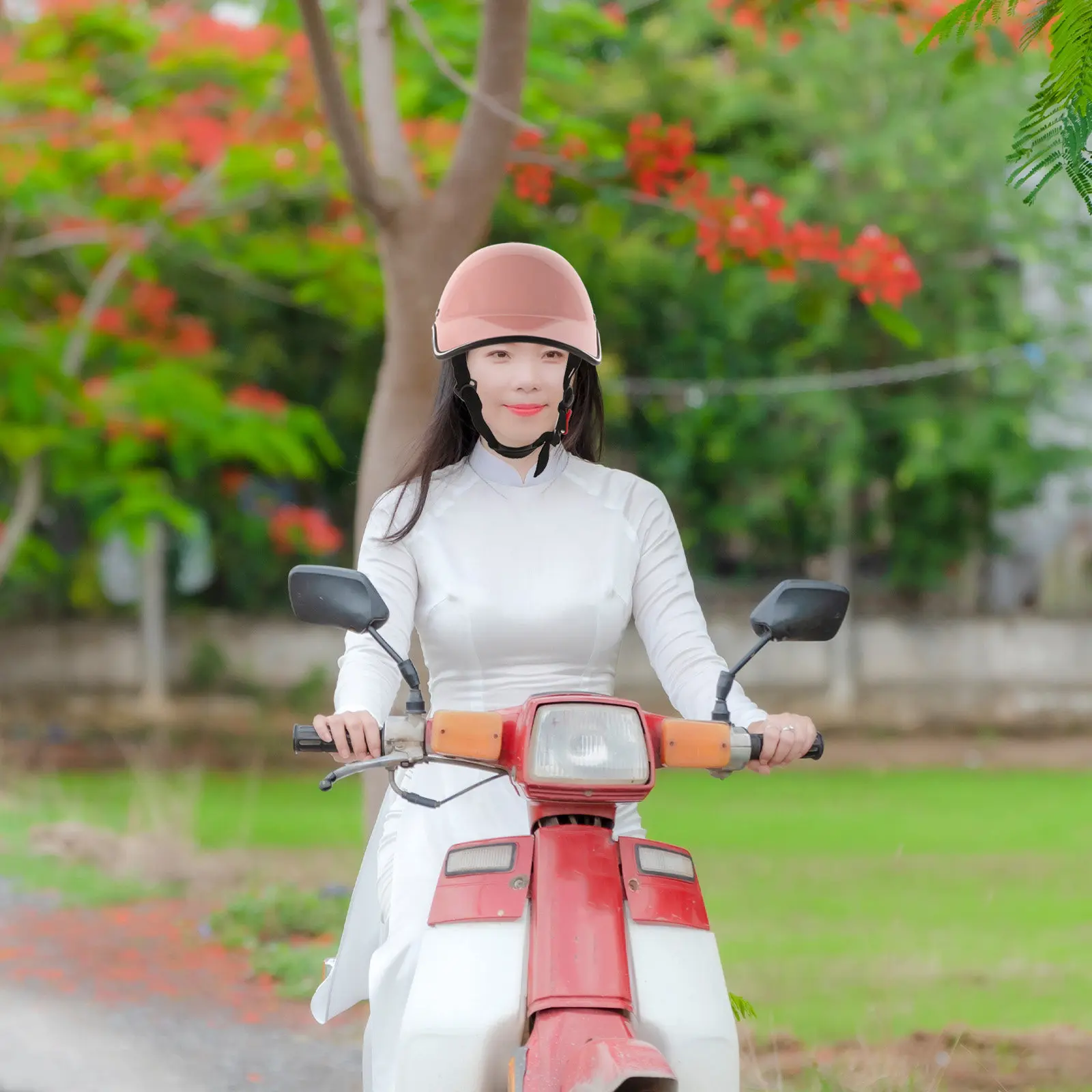 Electric Scooter Men Women Stylish Lightweight Safety Protective Gear Outdoor Riding Bike Cycling
Electric Scooter Men Women Stylish Lightweight Safety Protective Gear Outdoor Riding Bike Cycling