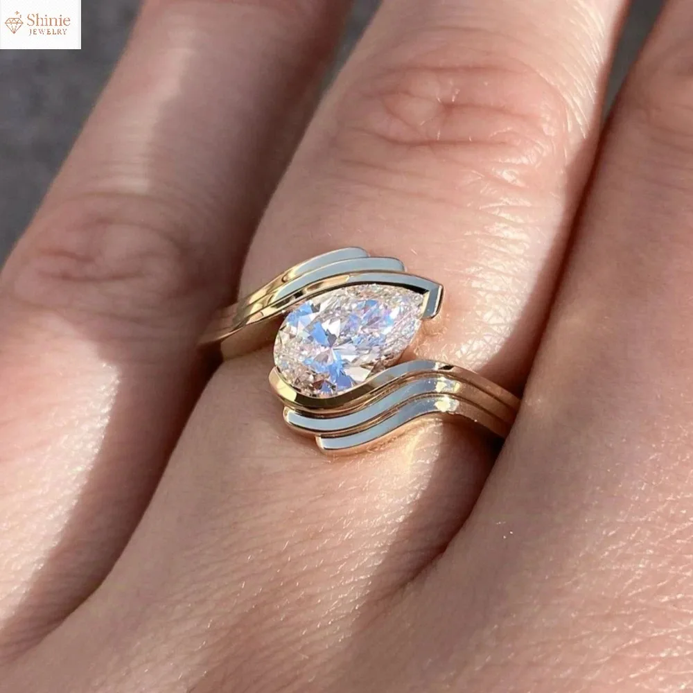 Набор колец с муассанитом из стерлингового серебра 925 пробы с каплями воды 2 карата, ювелирные изделия, позолоченные, 18 карат, подходит для подарка на день рождения
Набор колец с муассанитом из стерлингового серебра 925 пробы с каплями воды 2 карата, ювелирные изделия, позолоченные, 18 карат, подходит для подарка на день рождения