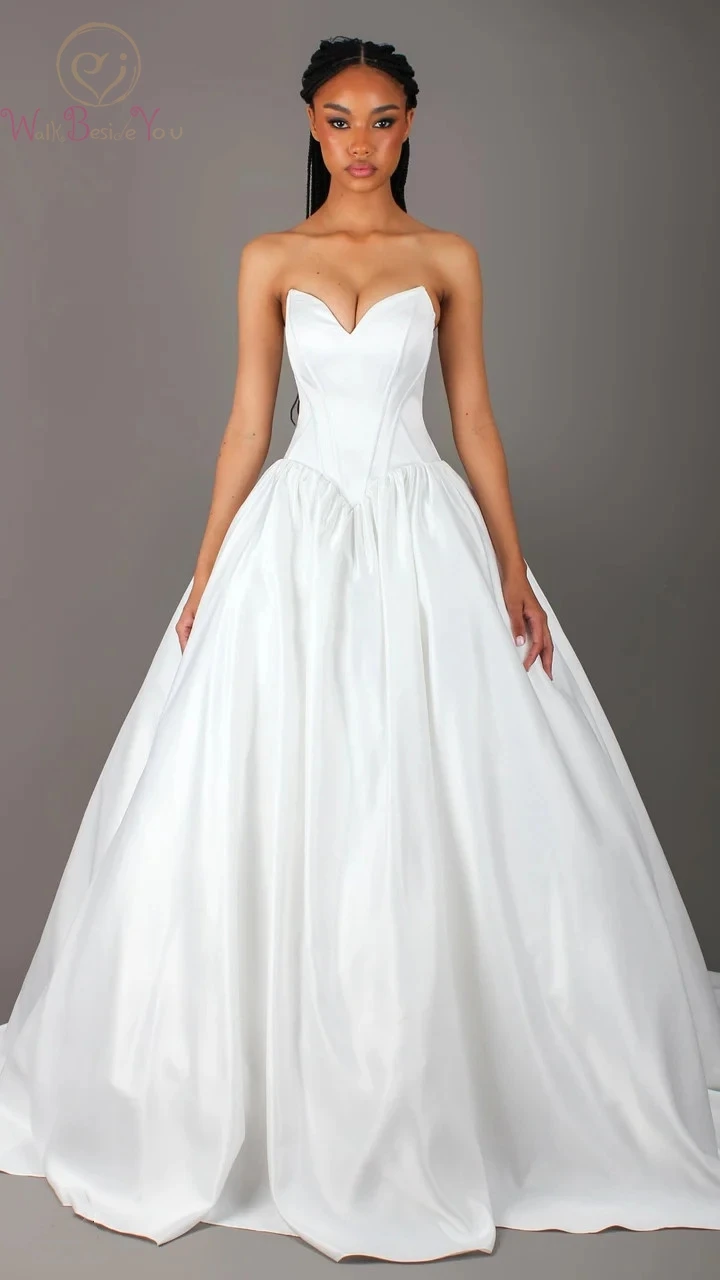 Elegant V Neckline Wedding Dresses Sleeveless Ball Gown Satin Strapless Corset Back Formal Party Bride Gowns Bridal Dress Long
Elegant V Neckline Wedding Dresses Sleeveless Ball Gown Satin Strapless Corset Back Formal Party Bride Gowns Bridal Dress Long