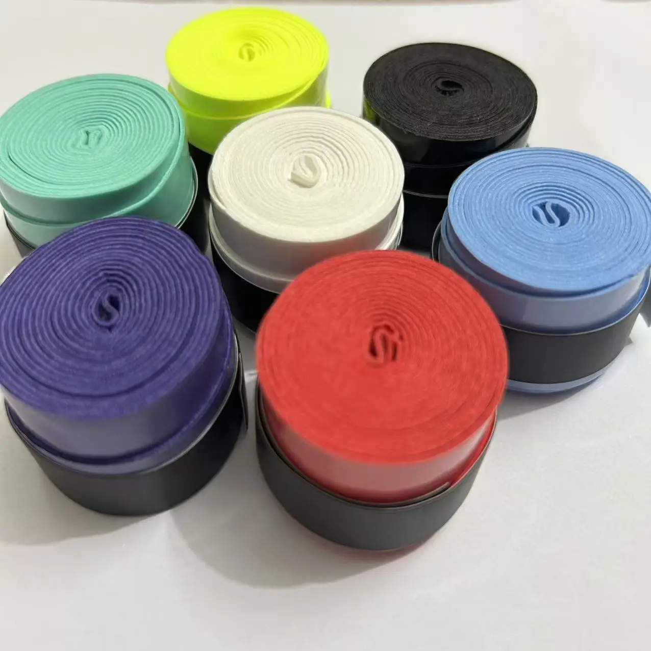Powerti 60 шт./лот противоскользящие ручки для теннисных ракеток, мягкие спортивные ленты, липкие ленты для бадминтона, аксессуары
Powerti 60 шт./лот противоскользящие ручки для теннисных ракеток, мягкие спортивные ленты, липкие ленты для бадминтона, аксессуары
