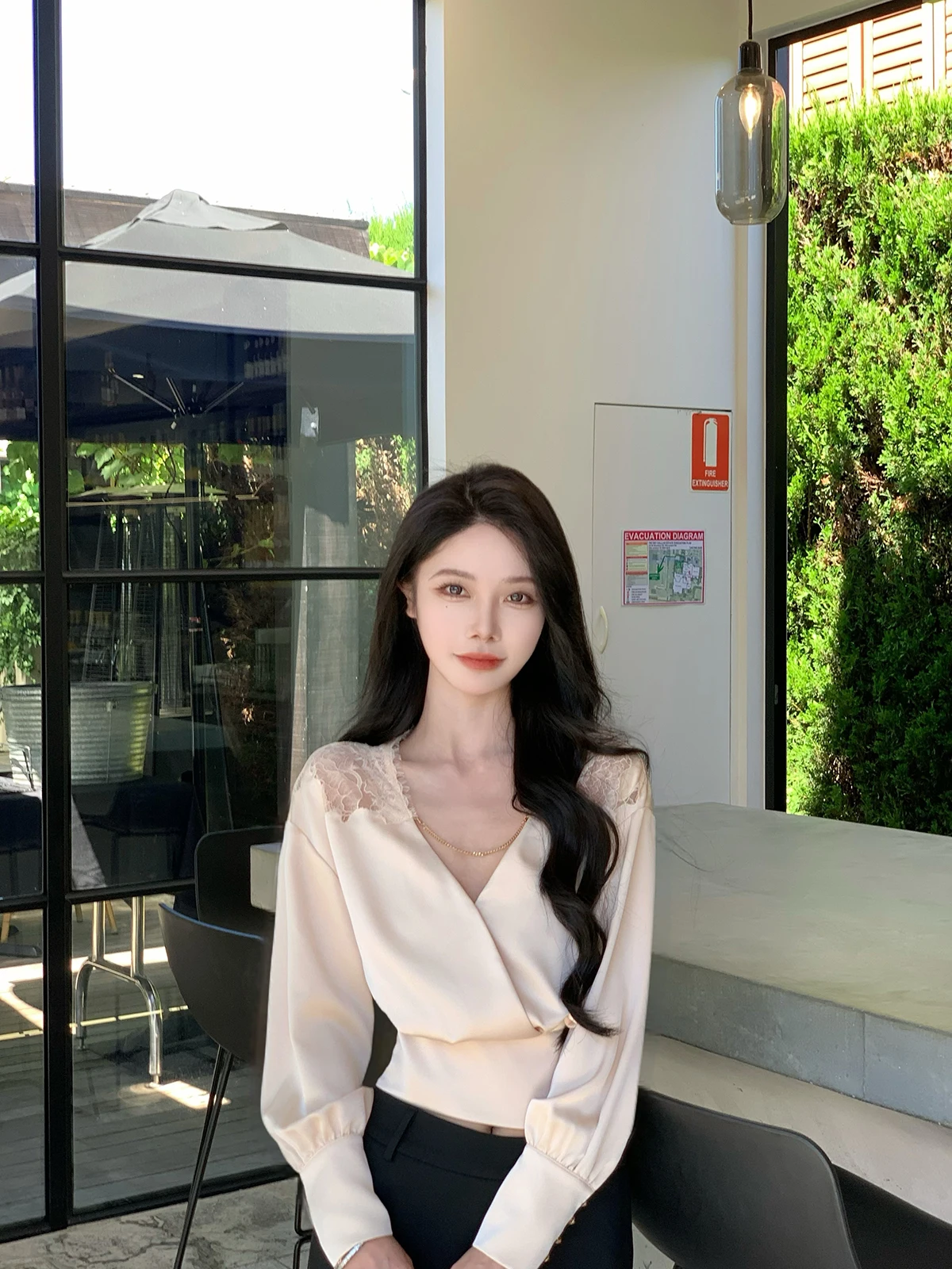 Sexy Satin Lace Shirt JustQin South East Asian Style Slimming Fashionable Spring 2026 Women's Shirt V-neck Long Sleeve Short ...
Sexy Satin Lace Shirt JustQin South East Asian Style Slimming Fashionable Spring 2026 Women's Shirt V-neck Long Sleeve Short ...