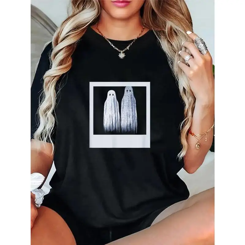 Ghost Couple T-Shirt Women Spooky Halloween Graphic Tee Vintage Vintage Photo Style Horror Film Aesthetic Top
Ghost Couple T-Shirt Women Spooky Halloween Graphic Tee Vintage Vintage Photo Style Horror Film Aesthetic Top