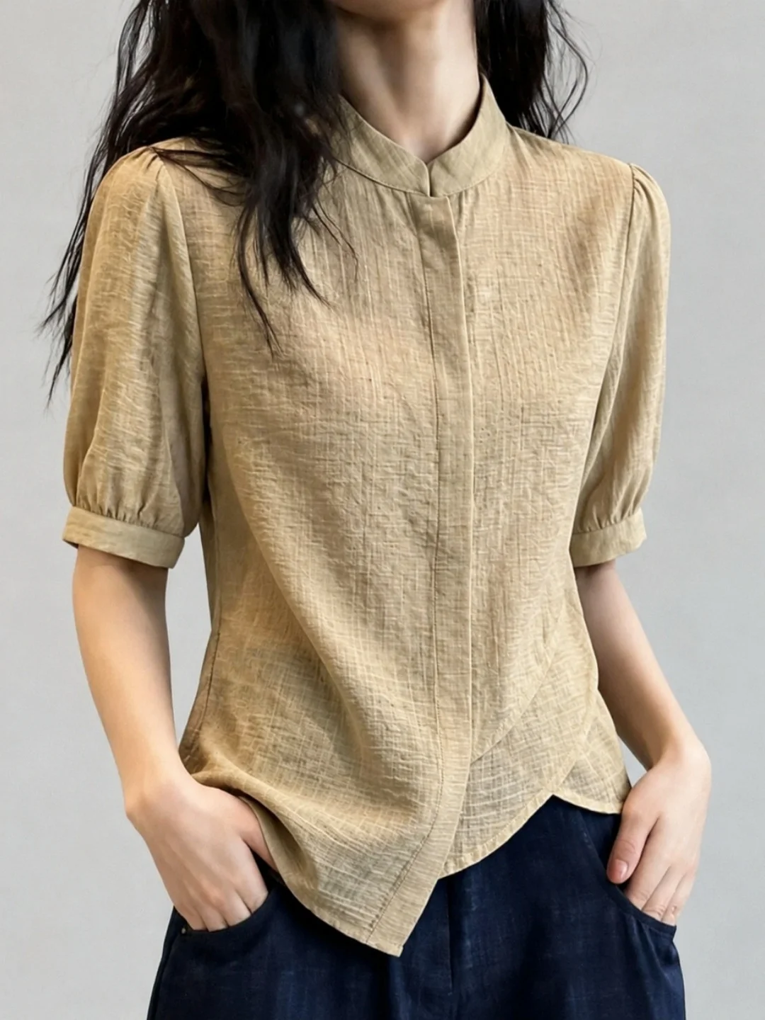 Elegant Stand Collar Chiffon Shirt Ageless Stylish Summer Fashion Slimming Versatile Women's Shirt Floral Cardi Casual Loose Fit
Elegant Stand Collar Chiffon Shirt Ageless Stylish Summer Fashion Slimming Versatile Women's Shirt Floral Cardi Casual Loose Fit