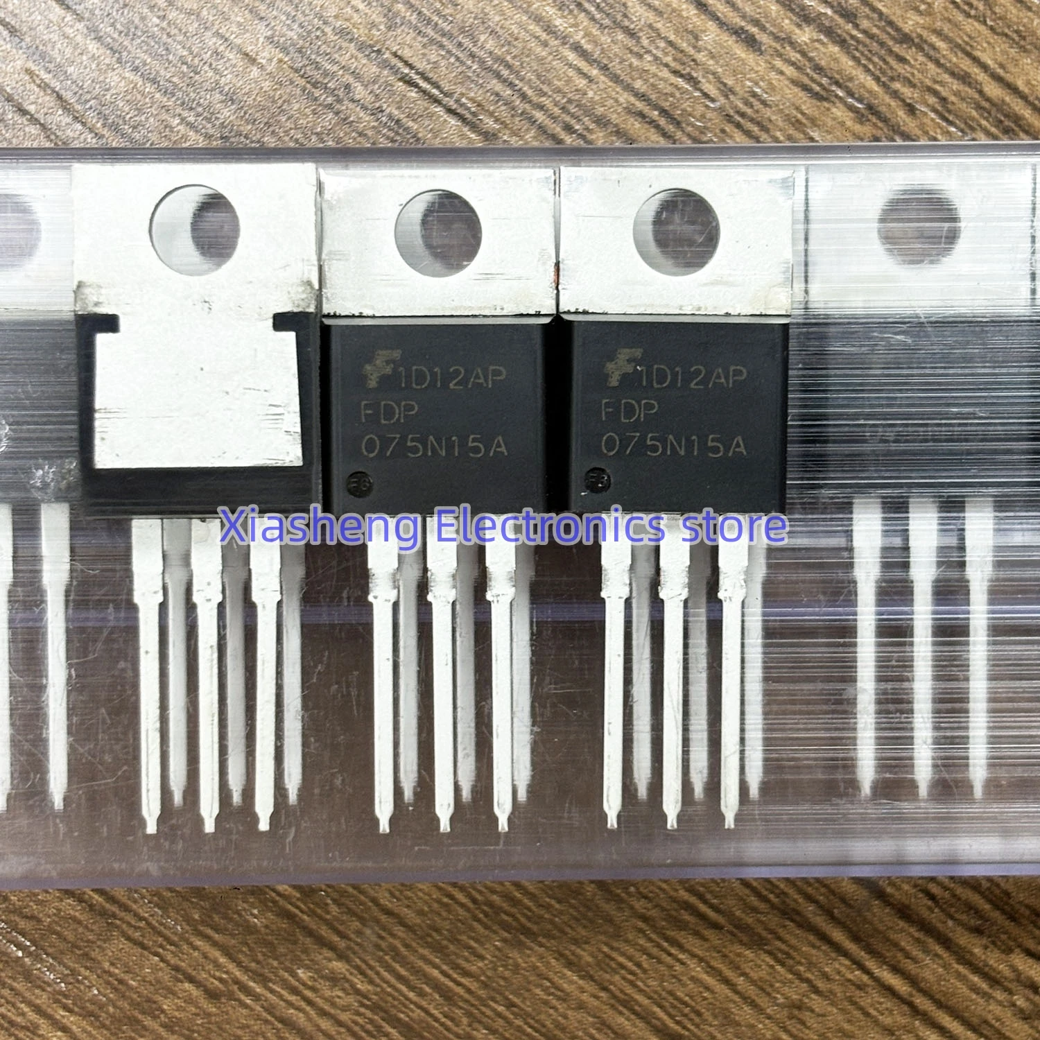 New Original 10Pcs FDP075N15A TO-220 130A 150V MOSFET Field-effect Transistor In Stock Good Quality
New Original 10Pcs FDP075N15A TO-220 130A 150V MOSFET Field-effect Transistor In Stock Good Quality