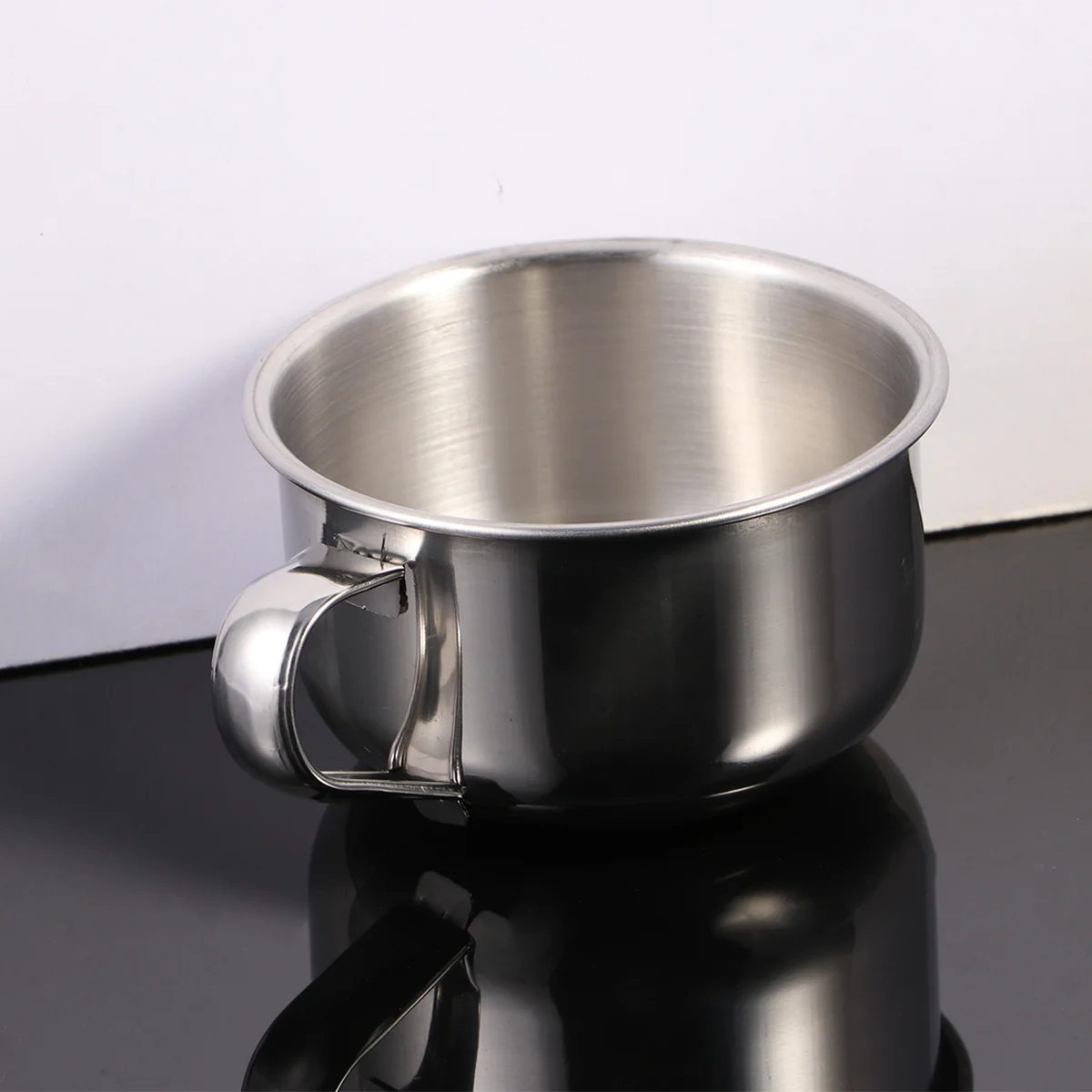 1pc Stainless Steel Shaving Handle Durable Wet Shaving Cup For Men Razor Bowl Compact Beard Soap Lather Mug Foam Brush Bowl
1pc Stainless Steel Shaving Handle Durable Wet Shaving Cup For Men Razor Bowl Compact Beard Soap Lather Mug Foam Brush Bowl