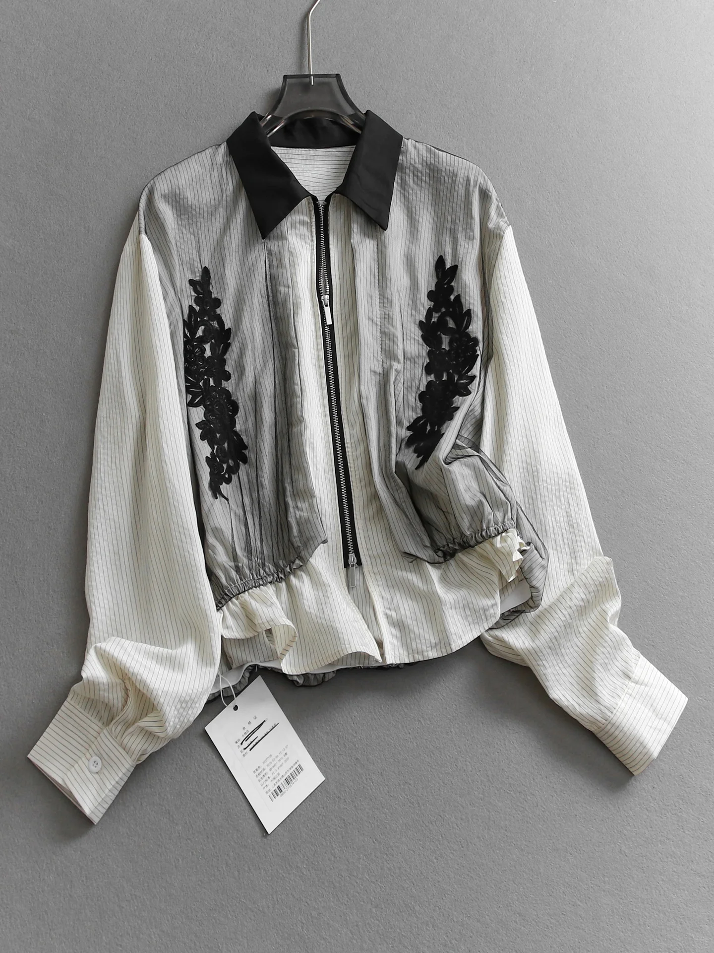 Casual Long Sleeve Embroidered Net Patchwork Striped Loose Commute Slimming Women's Shirt Color Block Collar Floral Design Po...
Casual Long Sleeve Embroidered Net Patchwork Striped Loose Commute Slimming Women's Shirt Color Block Collar Floral Design Po...