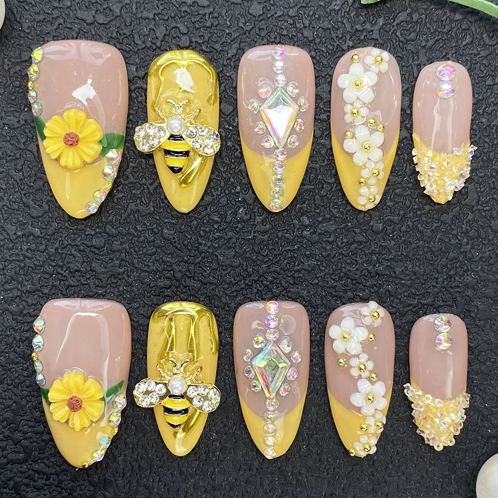 Short Hand-Crafted UV Gel Exclusive Design Artificial Press ons Nails 100% Handmade Trendy Glossy 10PCS Almond Thick Fingernails
Short Hand-Crafted UV Gel Exclusive Design Artificial Press ons Nails 100% Handmade Trendy Glossy 10PCS Almond Thick Fingernails