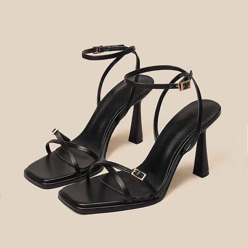 2025 designer women's new fashion letter high heels black super high heels stilettos lace-up sandals for women
2025 designer women's new fashion letter high heels black super high heels stilettos lace-up sandals for women