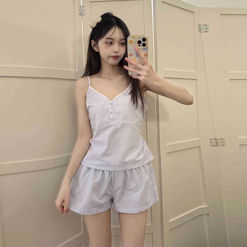 Women's 2 Piece Pajama Thin Striped Strap Set Floral Print Short Sleeve Top Cozy Elastic Waist Shorts Cloud Cotton Sleepwear
Women's 2 Piece Pajama Thin Striped Strap Set Floral Print Short Sleeve Top Cozy Elastic Waist Shorts Cloud Cotton Sleepwear