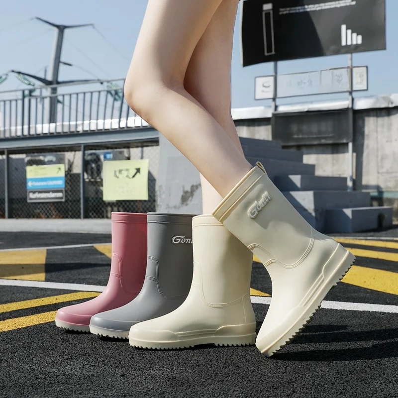 New Women's Mid-Calf Rain Boots Elastic Cord Drawstring Waterproof Kitchen Anti-slip Fleece Lined PVC Outer EVA Inner
New Women's Mid-Calf Rain Boots Elastic Cord Drawstring Waterproof Kitchen Anti-slip Fleece Lined PVC Outer EVA Inner