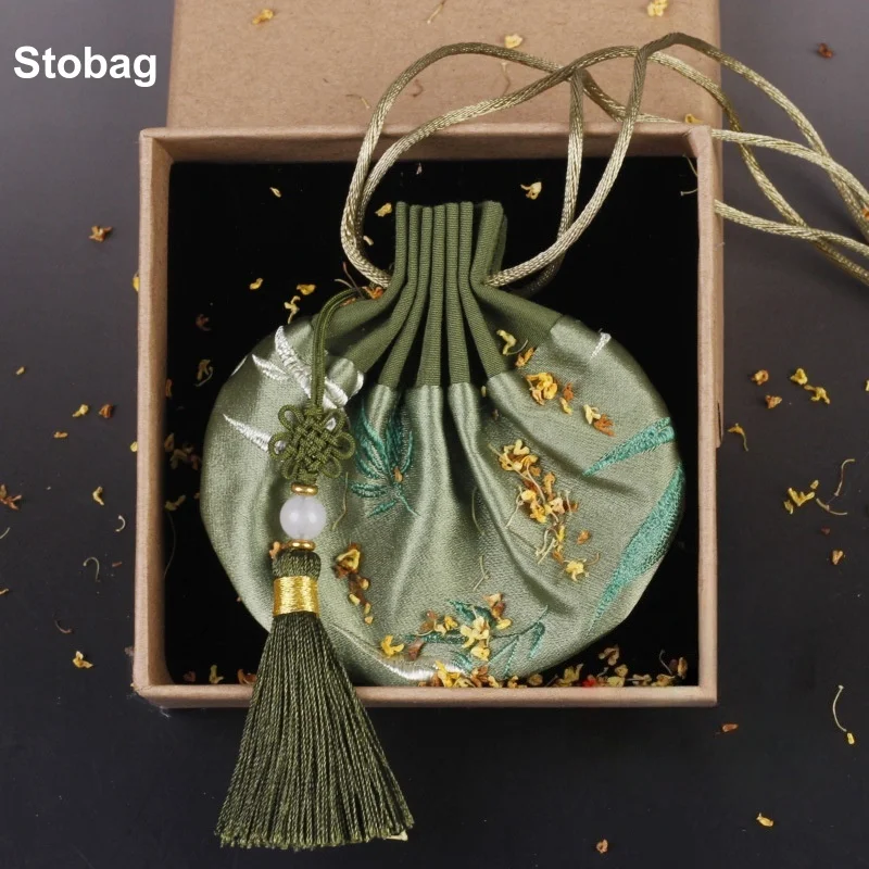 StoBag 20pcs Chinese Sachet Bags Drawstring with Tassels Hanging Gift Jewelry Package Storage Pocket Reusable Pouch Decoration
StoBag 20pcs Chinese Sachet Bags Drawstring with Tassels Hanging Gift Jewelry Package Storage Pocket Reusable Pouch Decoration
