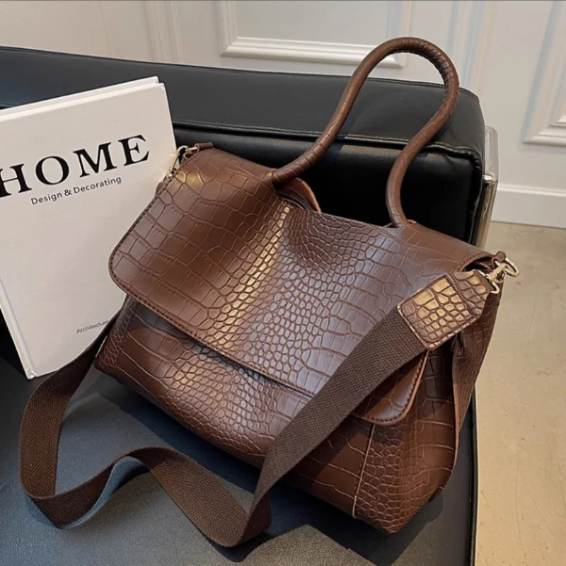 Vintage PU Leather Bag High Capacity Shoulder Bag Fashion Travel Business Ladies Bag All-match Casual Woman Bags Free Shipping
Vintage PU Leather Bag High Capacity Shoulder Bag Fashion Travel Business Ladies Bag All-match Casual Woman Bags Free Shipping