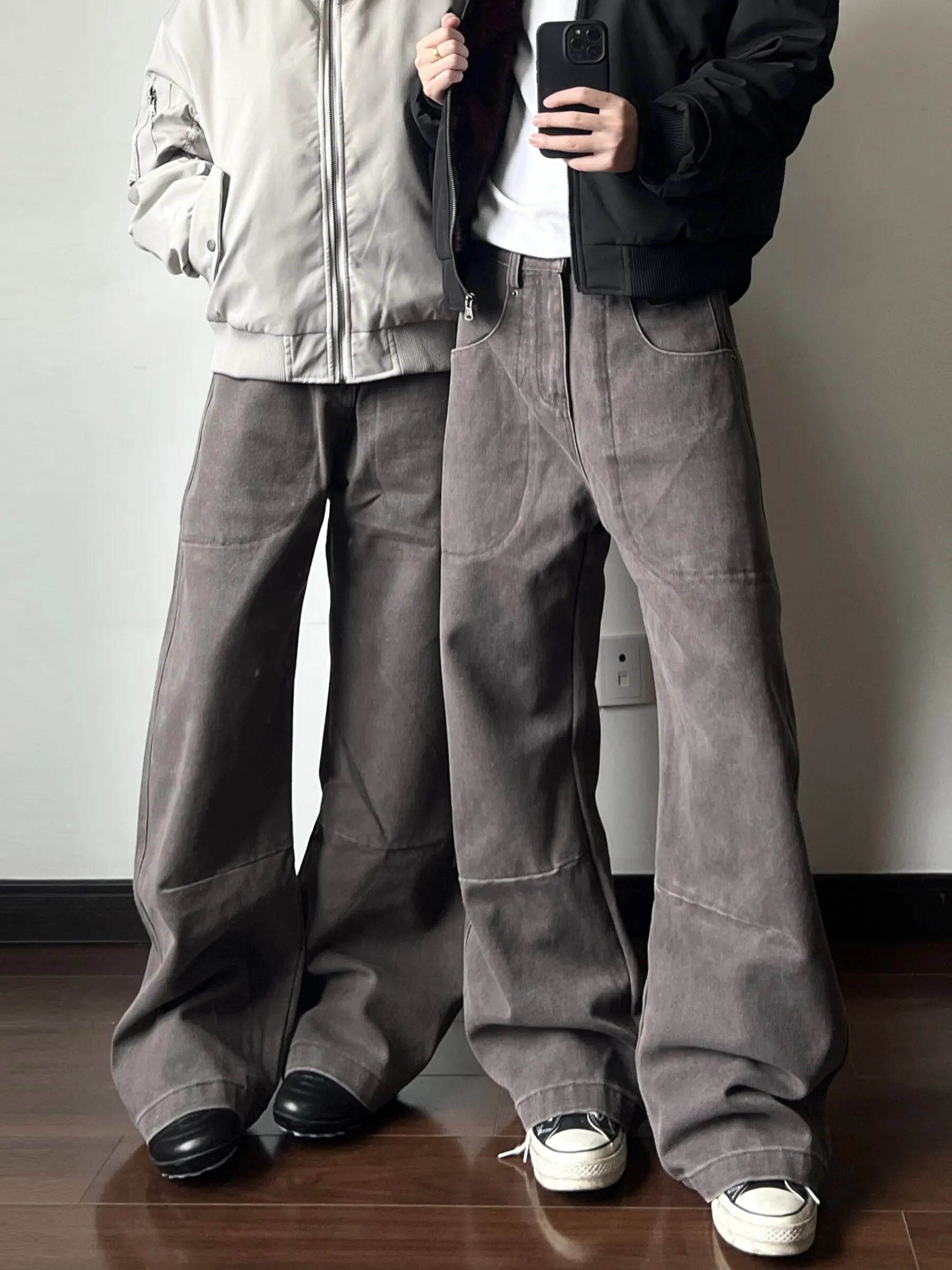 Retro American High Street Washed Canvas A-Line Work Pants Men Women Knife Summer Denim mid Waist Zipper Fly Unisex
Retro American High Street Washed Canvas A-Line Work Pants Men Women Knife Summer Denim mid Waist Zipper Fly Unisex