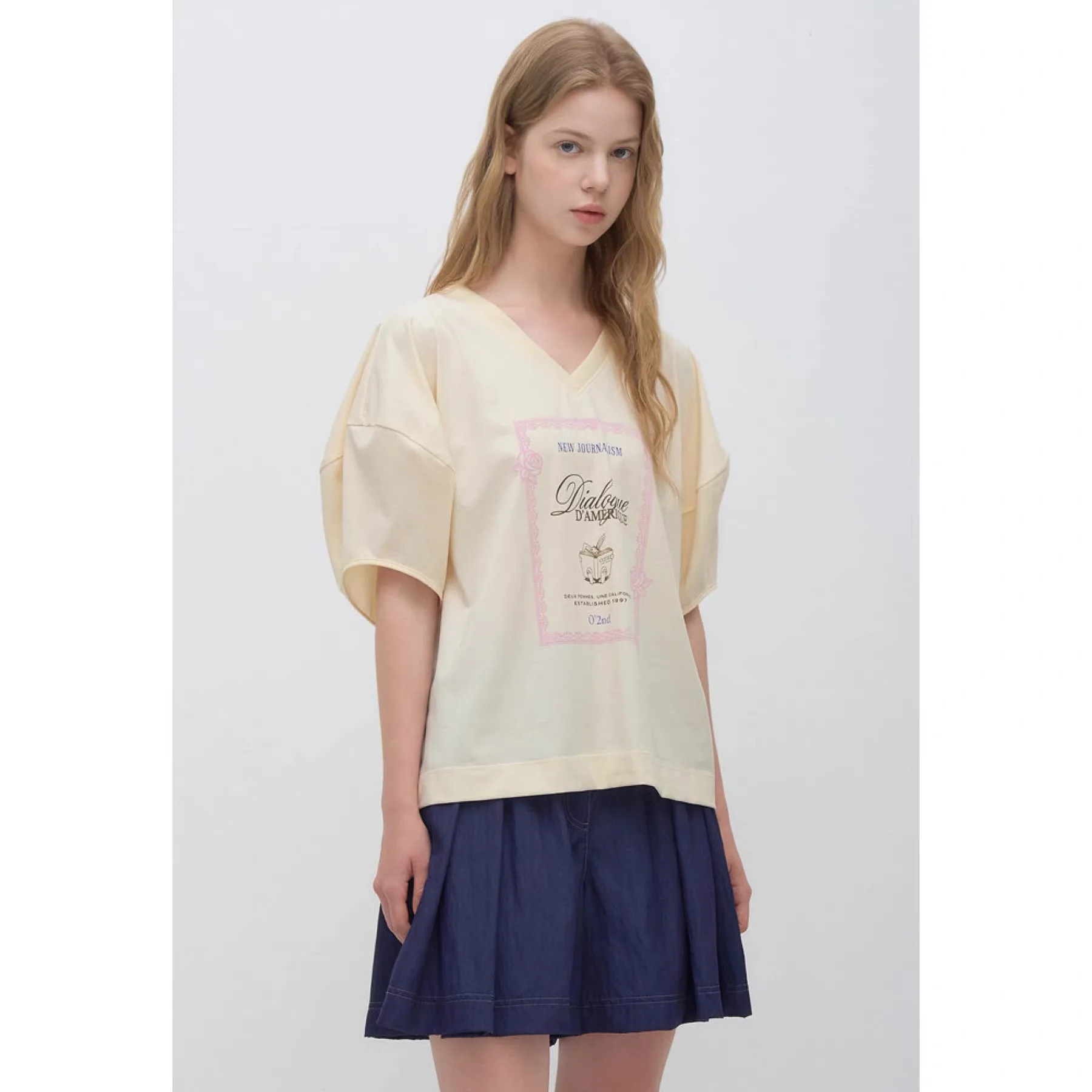 Lemon Cheese 2026 Summer V-neck Loose Slimming Retro Lace Letter Rabbit Print Short Sleeve T Women's Commute Style Regular Fit
Lemon Cheese 2026 Summer V-neck Loose Slimming Retro Lace Letter Rabbit Print Short Sleeve T Women's Commute Style Regular Fit
