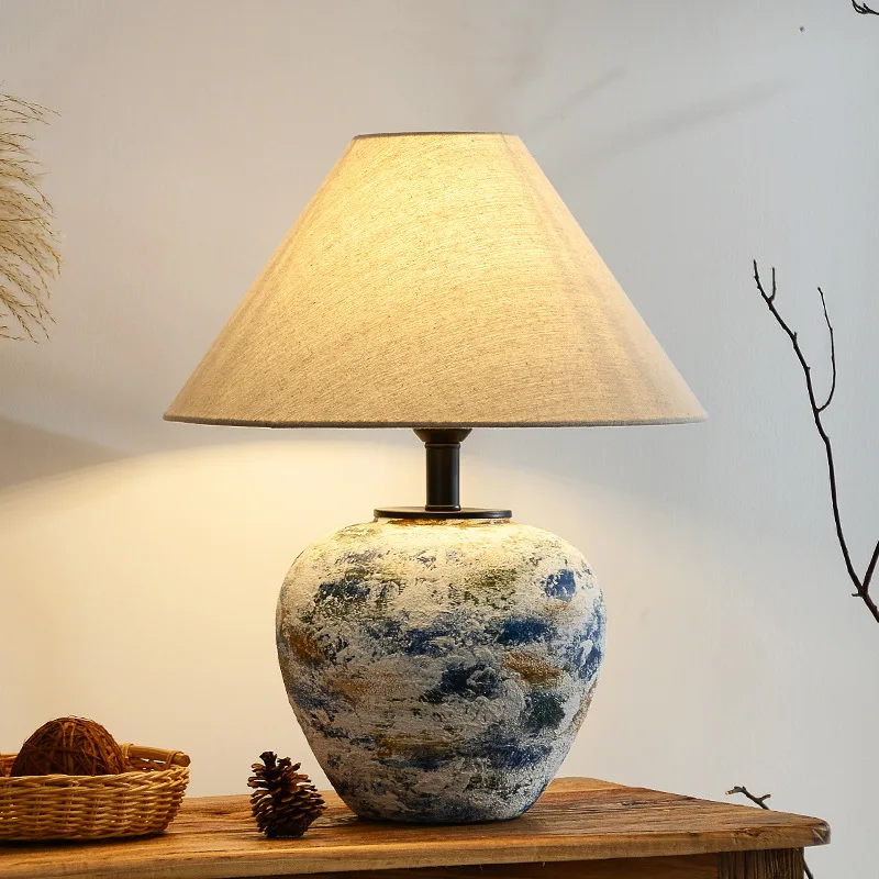 Elegant bedroom bedside table lamp, wabi-sabi living room table lamp, decorative new Chinese retro homestay ornament lamp
Elegant bedroom bedside table lamp, wabi-sabi living room table lamp, decorative new Chinese retro homestay ornament lamp