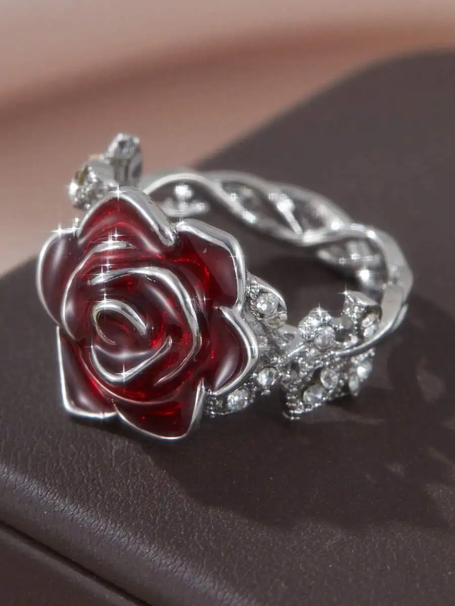 Retro Red Rose Flower Inlaid Cubic Zirconia Fashion Ring For Women Valentines Day Anniversary Wedding Party Gift
Retro Red Rose Flower Inlaid Cubic Zirconia Fashion Ring For Women Valentines Day Anniversary Wedding Party Gift