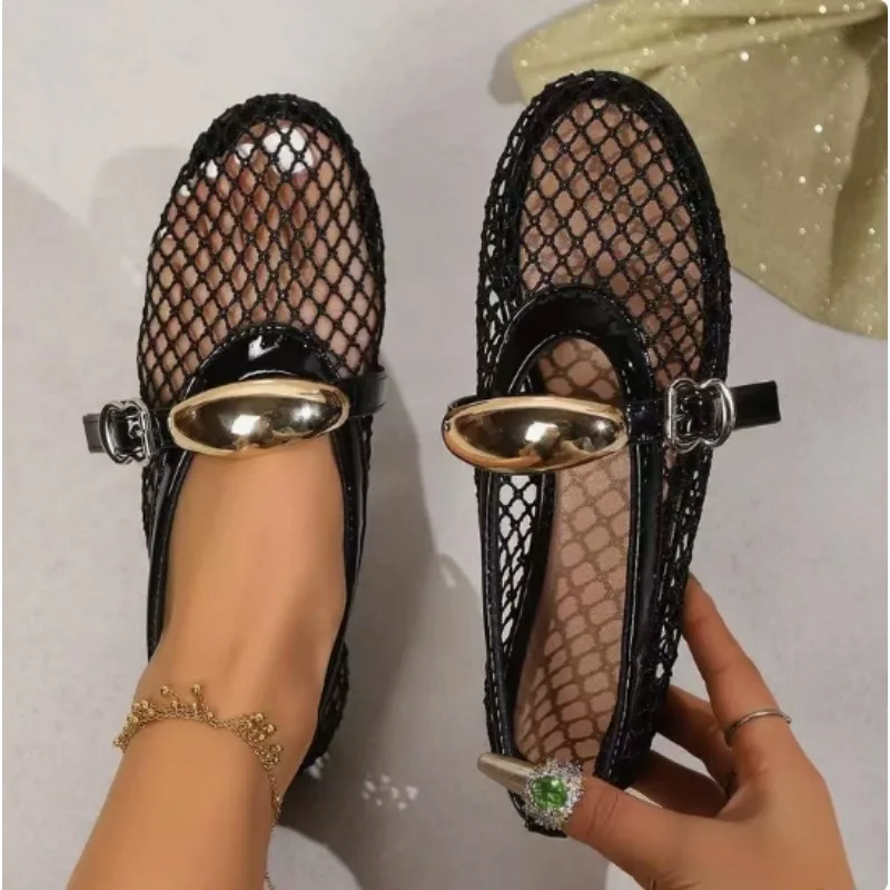Women Breathable Hollow Shoes New Non-slip Soft Sole Ballet Flats Comfortable Large Size Lightweight Casual Outside Loafers
Women Breathable Hollow Shoes New Non-slip Soft Sole Ballet Flats Comfortable Large Size Lightweight Casual Outside Loafers