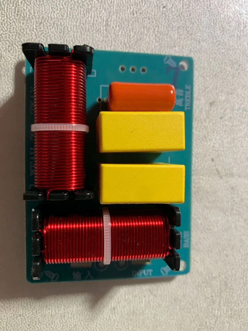 High Quality 2 Way Crossover Filter for HiFi Speaker Sound System Modification
High Quality 2 Way Crossover Filter for HiFi Speaker Sound System Modification