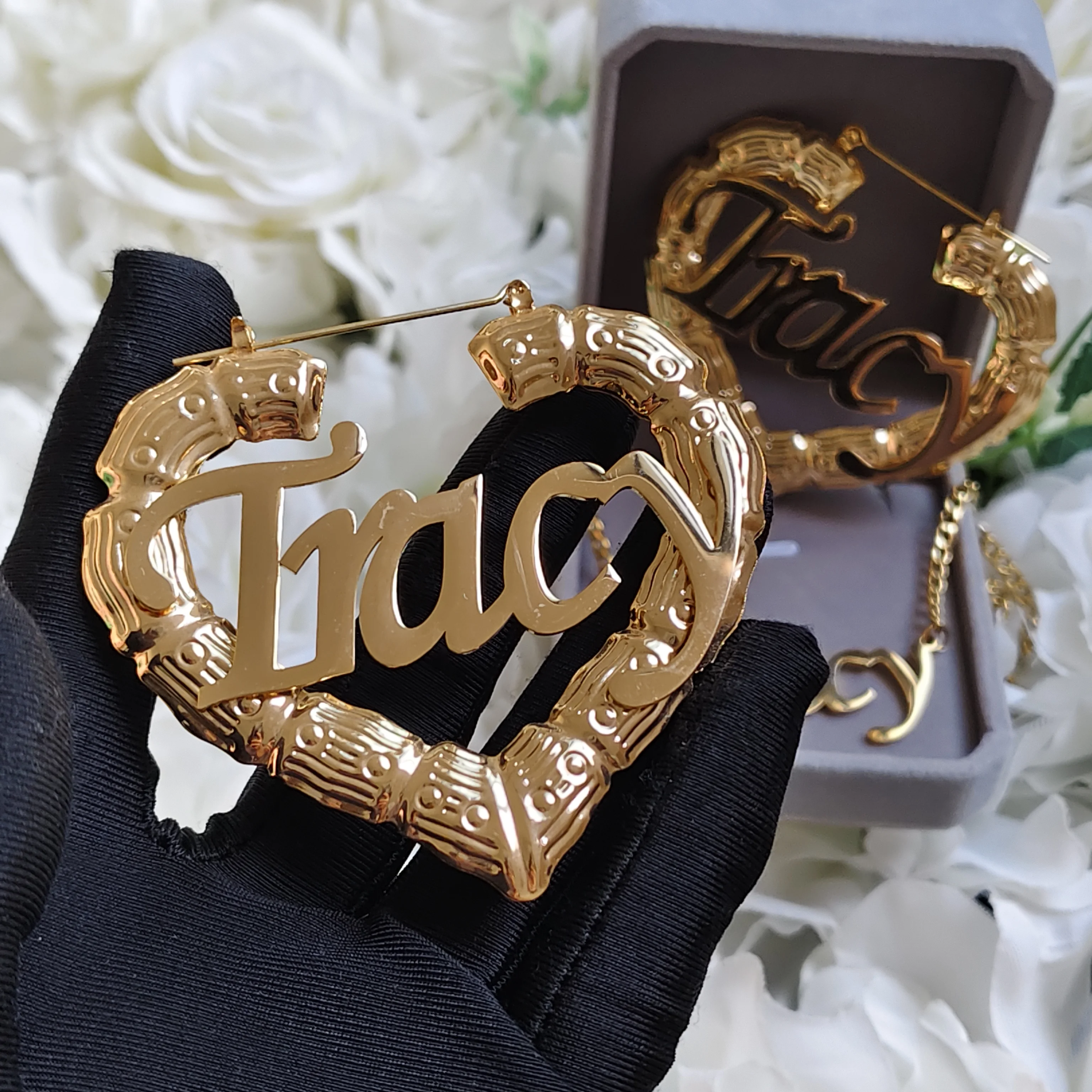 DHQH New Wholesale Customized Name Set Personalized Letter Necklace and Heart Earrings Birthday Gift Manufacturer Direct Sales
DHQH New Wholesale Customized Name Set Personalized Letter Necklace and Heart Earrings Birthday Gift Manufacturer Direct Sales
