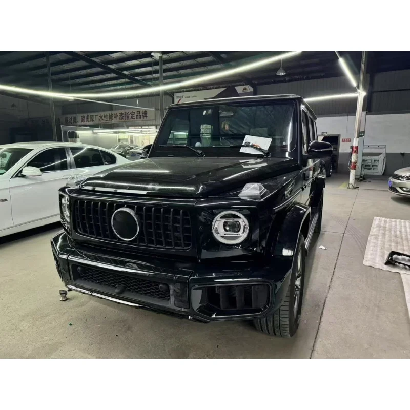 Подходит для Mercedes-Benz G500 G350 G400D, модернизация модификации, 25-летие W465 G63, передний бампер, новый темный ночной объемный K
Подходит для Mercedes-Benz G500 G350 G400D, модернизация модификации, 25-летие W465 G63, передний бампер, новый темный ночной объемный K