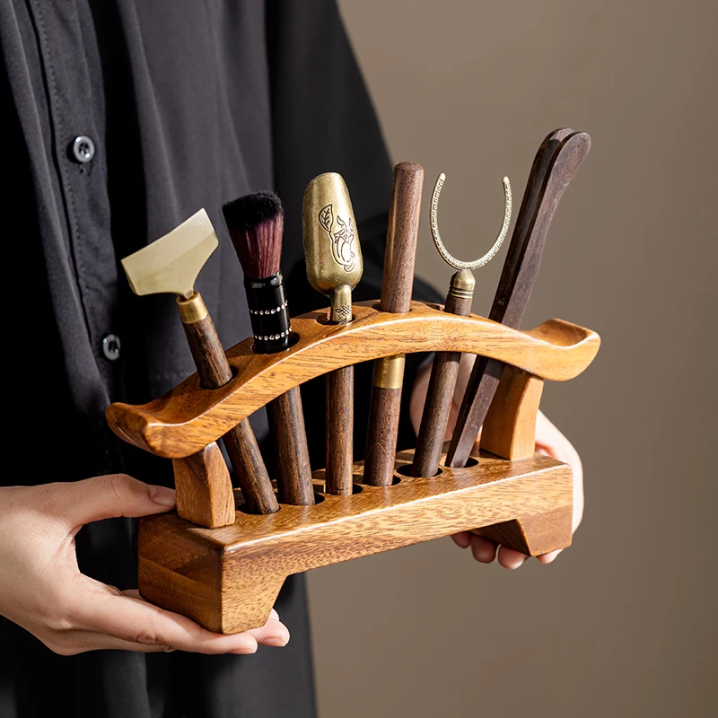 Walnut tea ceremony shelf six gentlemen set accessories Daquan table knife clip brush making tool tea set
Walnut tea ceremony shelf six gentlemen set accessories Daquan table knife clip brush making tool tea set