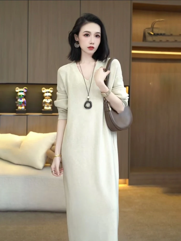 Женское трикотажное платье Ele V-Ne Long Bla Dr больших размеров, свободного кроя, комфортное, в французском стиле, теплое, для повседневной носки
Женское трикотажное платье Ele V-Ne Long Bla Dr больших размеров, свободного кроя, комфортное, в французском стиле, теплое, для повседневной носки