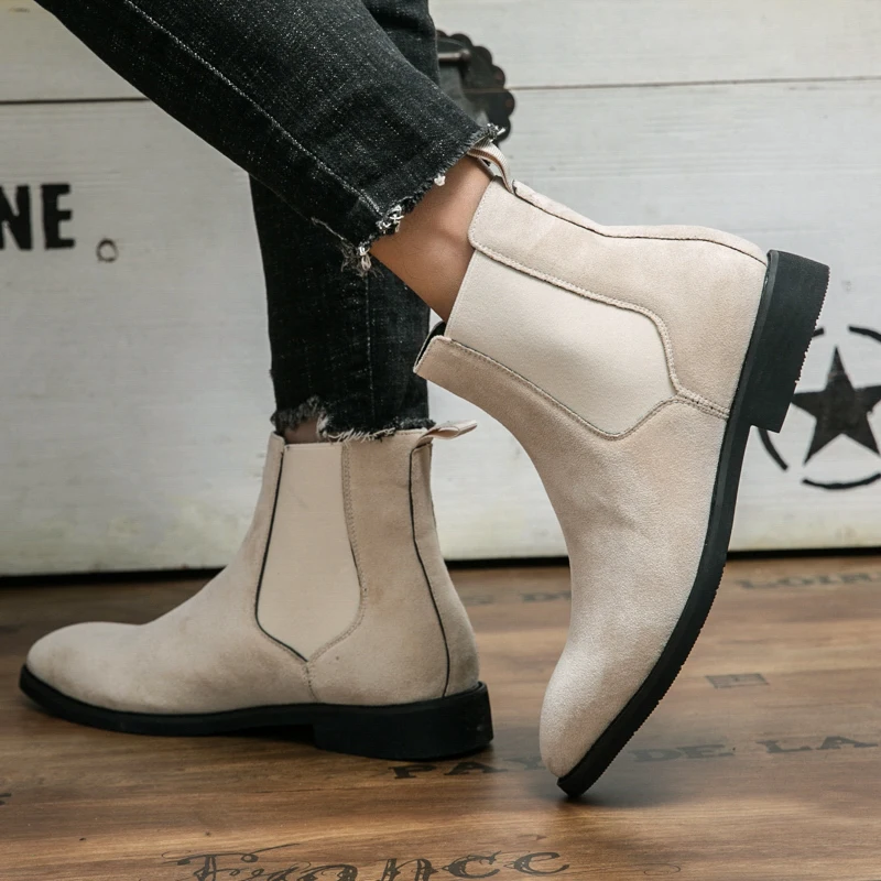 Winter Hot Selling Men's High Top Workwear Shoes Office Business Casual Shoes Thick Soled Men's Leather Short Boots Comfortable
Winter Hot Selling Men's High Top Workwear Shoes Office Business Casual Shoes Thick Soled Men's Leather Short Boots Comfortable