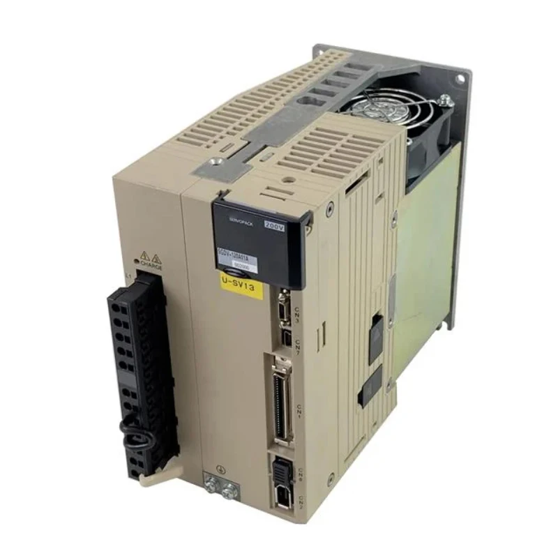 Brand New Original SGM7A-40AFA61 Industrial Control Servo Drive PLC Programmable Controller
Brand New Original SGM7A-40AFA61 Industrial Control Servo Drive PLC Programmable Controller