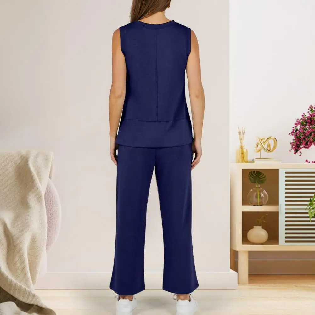 Sleeveless Top Trousers Set Stylish Women's Sleeveless Top Wide Leg Pants Set with Side Slit Detail Pockets for Daily Wear
Sleeveless Top Trousers Set Stylish Women's Sleeveless Top Wide Leg Pants Set with Side Slit Detail Pockets for Daily Wear