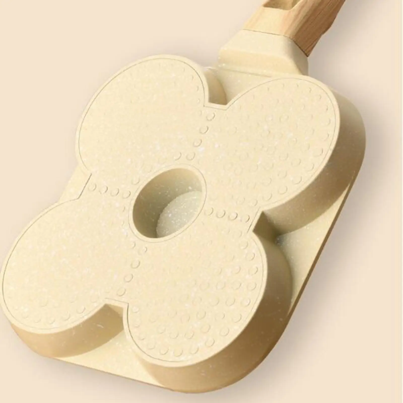 Breakfast Frying Pan Omelet Pan with Wood Handle for Baking Vegetable Burger
Breakfast Frying Pan Omelet Pan with Wood Handle for Baking Vegetable Burger