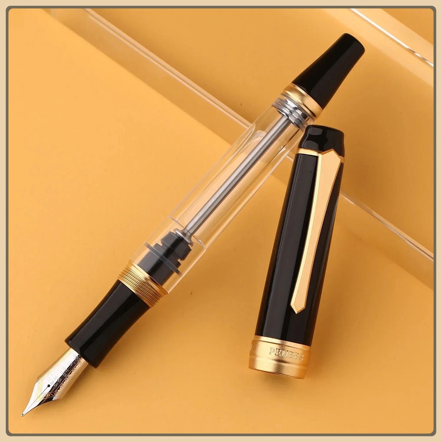 Новая цветная перьевая ручка PENBBS 456, перьевая ручка с тонким наконечником, прозрачная с черной золотой крышкой, подарочная ручка с коробкой
Новая цветная перьевая ручка PENBBS 456, перьевая ручка с тонким наконечником, прозрачная с черной золотой крышкой, подарочная ручка с коробкой