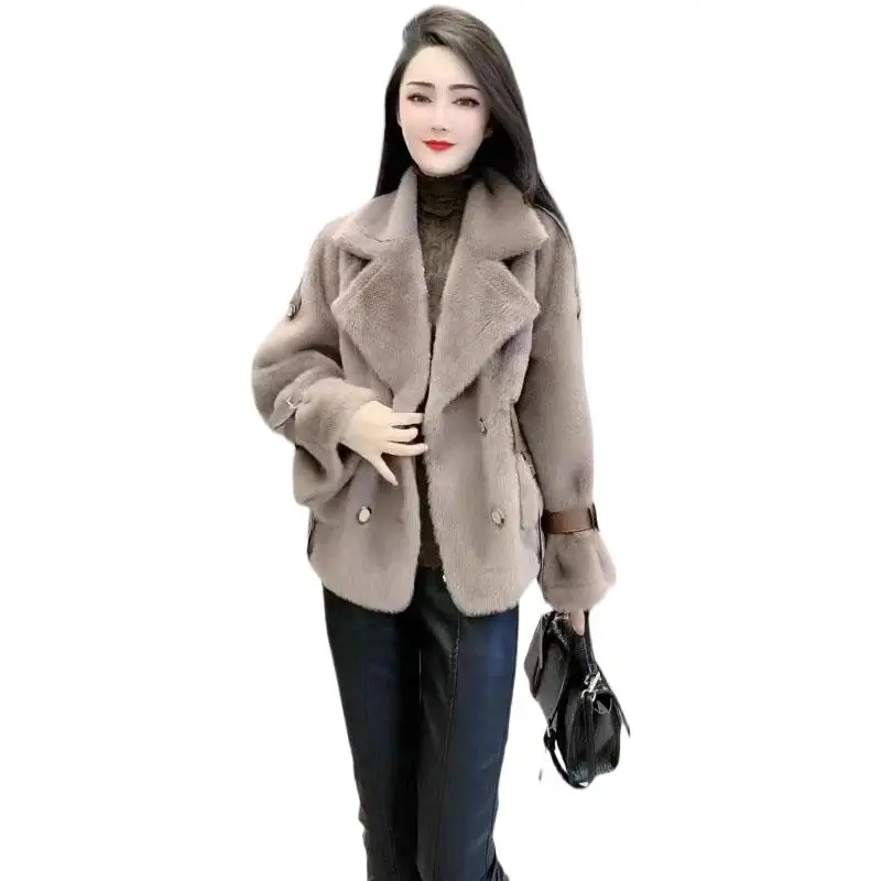 Женская одежда 2025 года, пальто из искусственного меха норки и бархата, новинка зимы 1205
Женская одежда 2025 года, пальто из искусственного меха норки и бархата, новинка зимы 1205