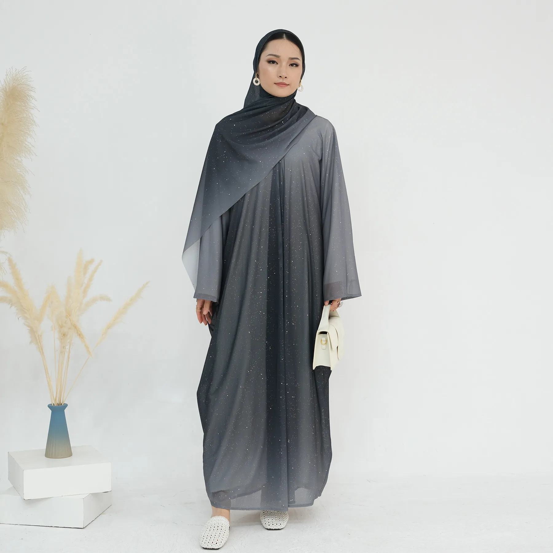 Eid Shiny Kimono Open Abayas for Women Gradient Kebaya Muslim Hijab Dress Ramadan Djellaba Dubai Turkey Kaftan Jalabiya Caftan
Eid Shiny Kimono Open Abayas for Women Gradient Kebaya Muslim Hijab Dress Ramadan Djellaba Dubai Turkey Kaftan Jalabiya Caftan