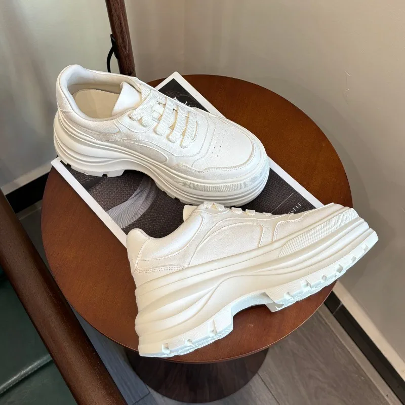 Genuine Leather Thick-Sole 7.5CM Height-Boosting White Shoes Women Korean-Style Lace-Up Casual Platform Chunky Sneakers
Genuine Leather Thick-Sole 7.5CM Height-Boosting White Shoes Women Korean-Style Lace-Up Casual Platform Chunky Sneakers