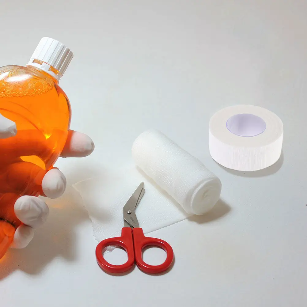 4 рулона дышащей хлопковой медицинской ленты, отрывные самоклеящиеся полоски для защиты кожи, для фиксации пальцев, эластичные, долговечные
4 рулона дышащей хлопковой медицинской ленты, отрывные самоклеящиеся полоски для защиты кожи, для фиксации пальцев, эластичные, долговечные