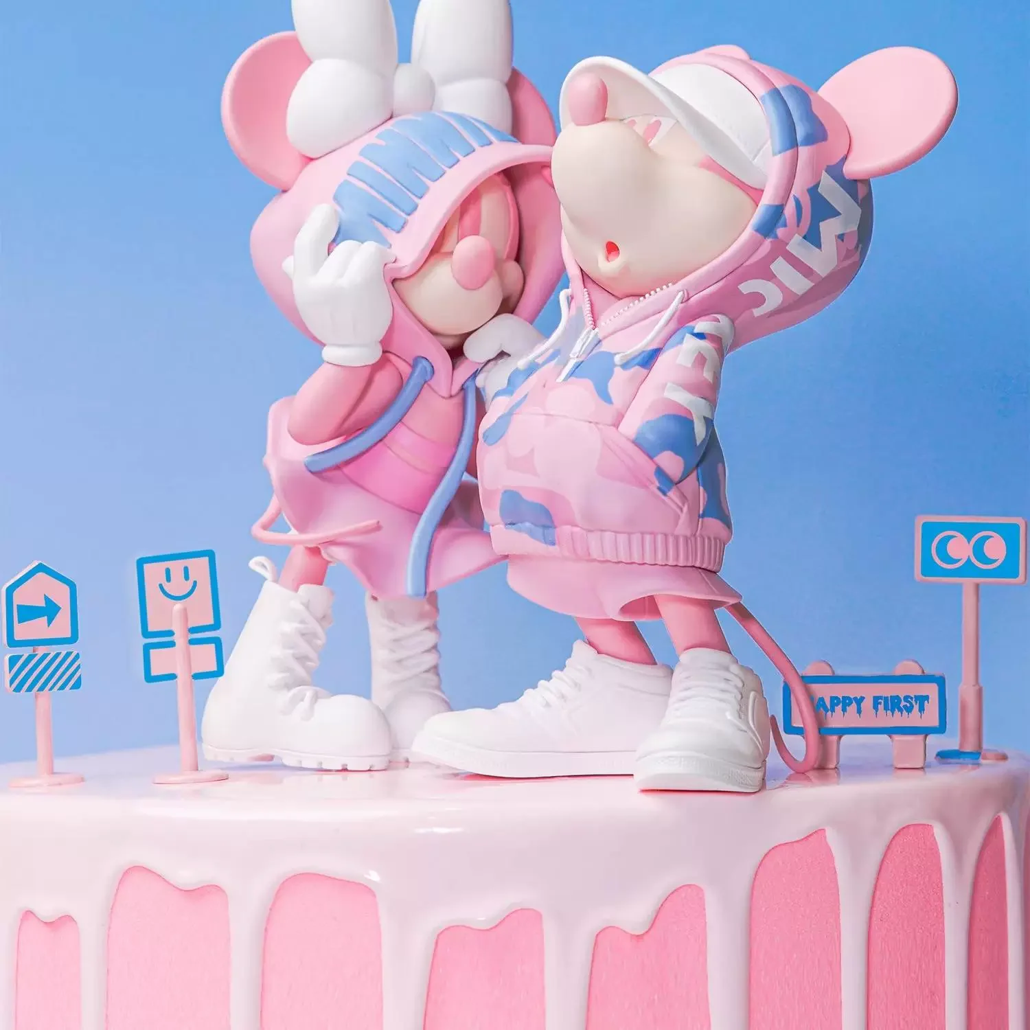 Stock 15cm Disney Mickey Mouse Minnie Figure Cartoon Tidal Suit Decoration Handmade Doll Ornaments Birthday Gift Model Ornament
Stock 15cm Disney Mickey Mouse Minnie Figure Cartoon Tidal Suit Decoration Handmade Doll Ornaments Birthday Gift Model Ornament