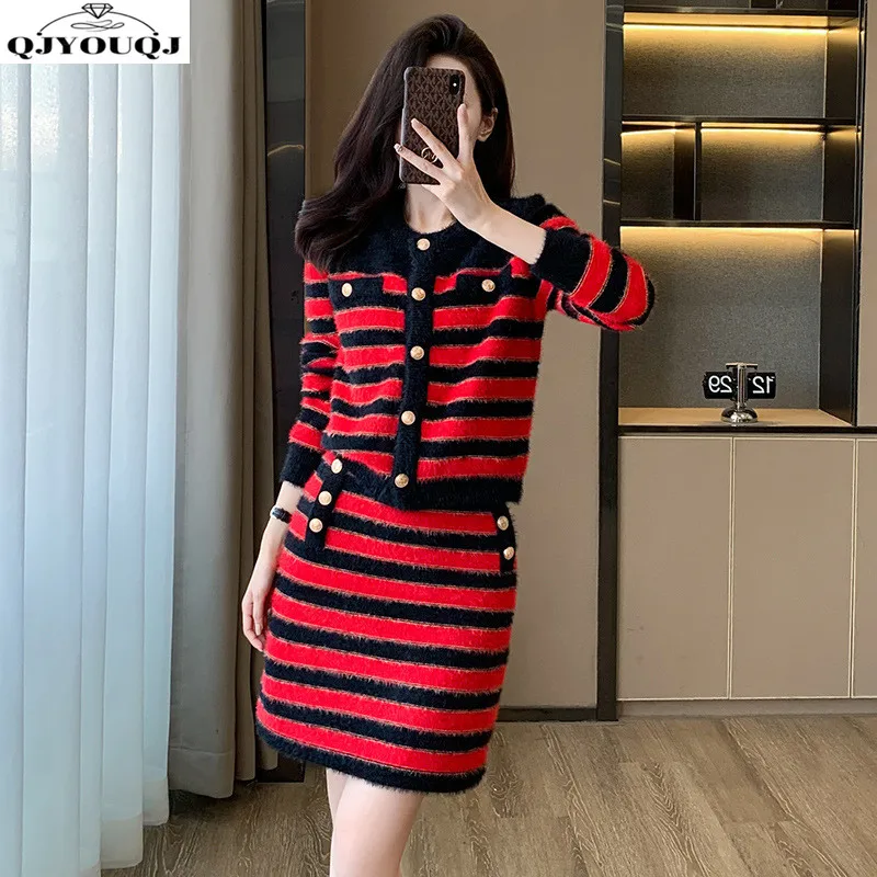 Autumn and Winter Korean Edition New Knitted Women's cardigan Long sleeved Top+Fashion Skirt Two piece Set
Autumn and Winter Korean Edition New Knitted Women's cardigan Long sleeved Top+Fashion Skirt Two piece Set