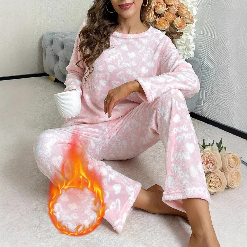 Новые осенне-зимние женские мягкие бархатные фланелевые пижамы, брюки с длинными рукавами, комплекты из 2 предметов, милые, с круглым вырезом, приятные для кожи, для домашней одежды
Новые осенне-зимние женские мягкие бархатные фланелевые пижамы, брюки с длинными рукавами, комплекты из 2 предметов, милые, с круглым вырезом, приятные для кожи, для домашней одежды