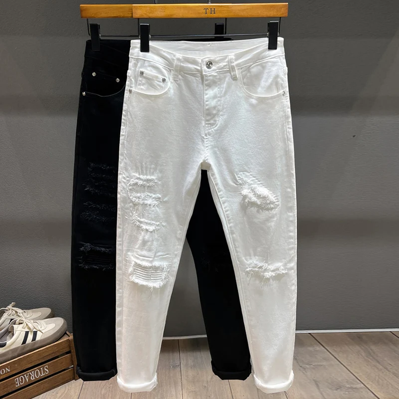 Y2k Designer Fashion New High Quality White Jeans Scratch Washed Nostalgic Perforation Patch Elastic Slimming Men's Jeans Retro
Y2k Designer Fashion New High Quality White Jeans Scratch Washed Nostalgic Perforation Patch Elastic Slimming Men's Jeans Retro