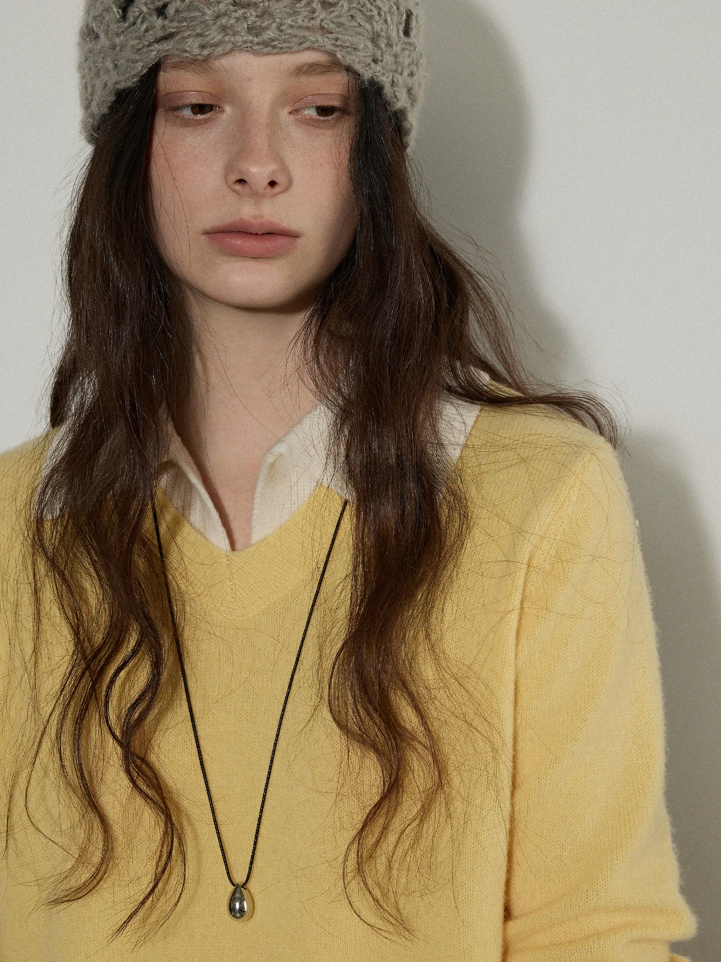 Loose Knitted Sweater Women's Spring New Style Lofi Choose Color Block Collar Fake Two-Piece Soft Wool Long Sleeve Top
Loose Knitted Sweater Women's Spring New Style Lofi Choose Color Block Collar Fake Two-Piece Soft Wool Long Sleeve Top
