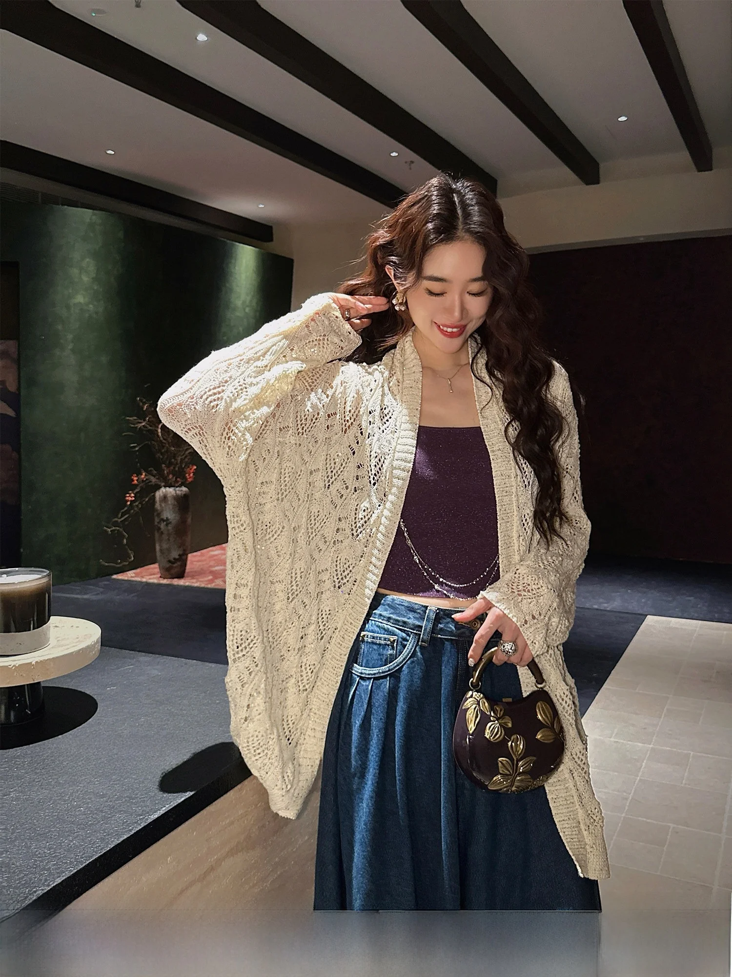 Sanzhi Black Flower Knitted Open Cardigan Spring Style Bead Mesh Hollow out Chain Design Long Sleeve Women's Polyester Fiber
Sanzhi Black Flower Knitted Open Cardigan Spring Style Bead Mesh Hollow out Chain Design Long Sleeve Women's Polyester Fiber