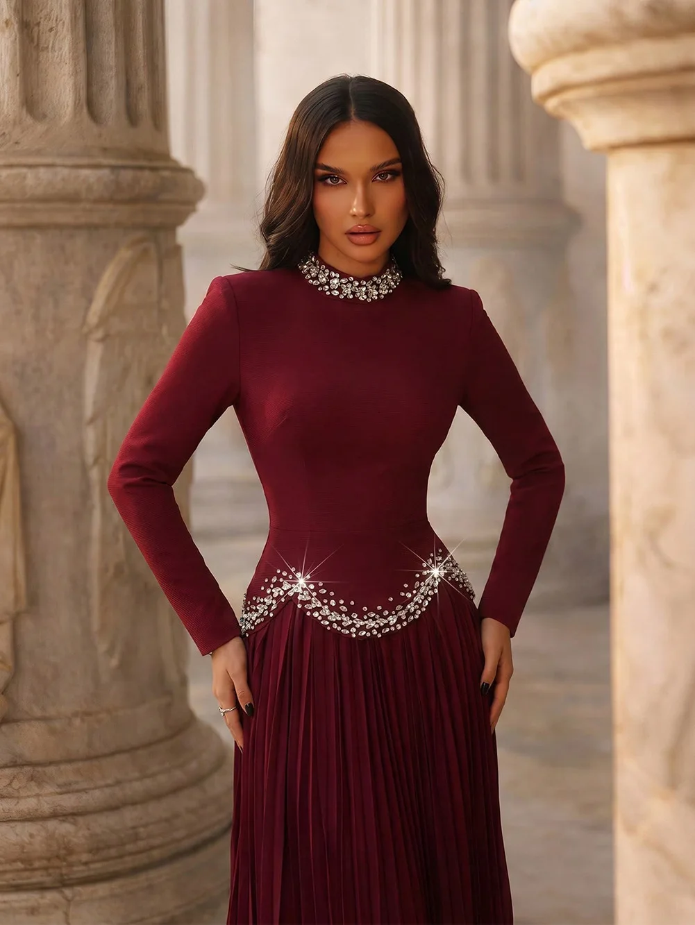 Luxury Retro Two Piece Dress High Neck Rhinestone Long Sleeve Evening Gown Elegant Pleated Maxi Dresses for Dinner Party
Luxury Retro Two Piece Dress High Neck Rhinestone Long Sleeve Evening Gown Elegant Pleated Maxi Dresses for Dinner Party