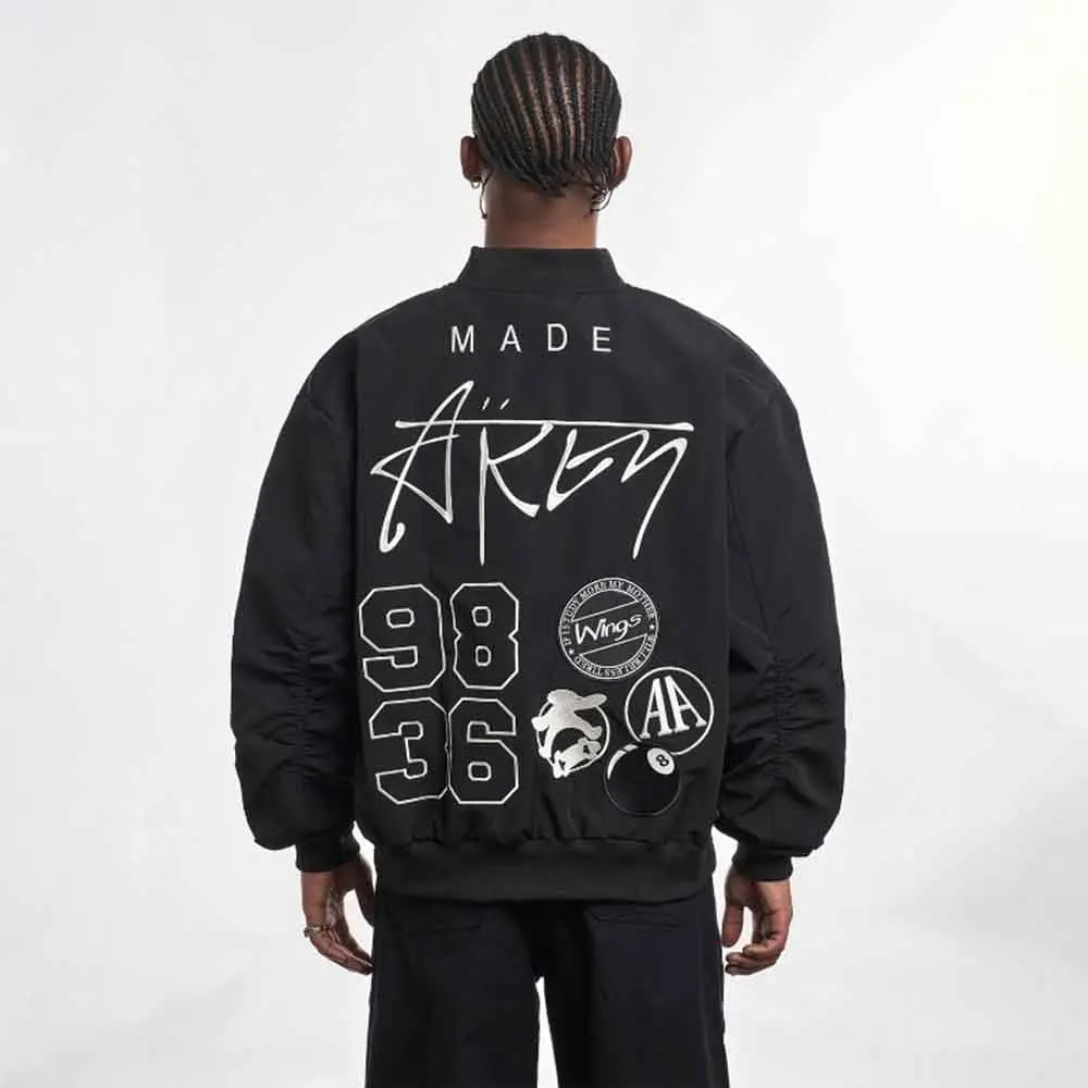 Осенняя новая мужская летная куртка с вышивкой букв в американском стиле ретро, модные тенденции, свободные простые повседневные мужские топы на High Street, 2025 г.
Осенняя новая мужская летная куртка с вышивкой букв в американском стиле ретро, модные тенденции, свободные простые повседневные мужские топы на High Street, 2025 г.