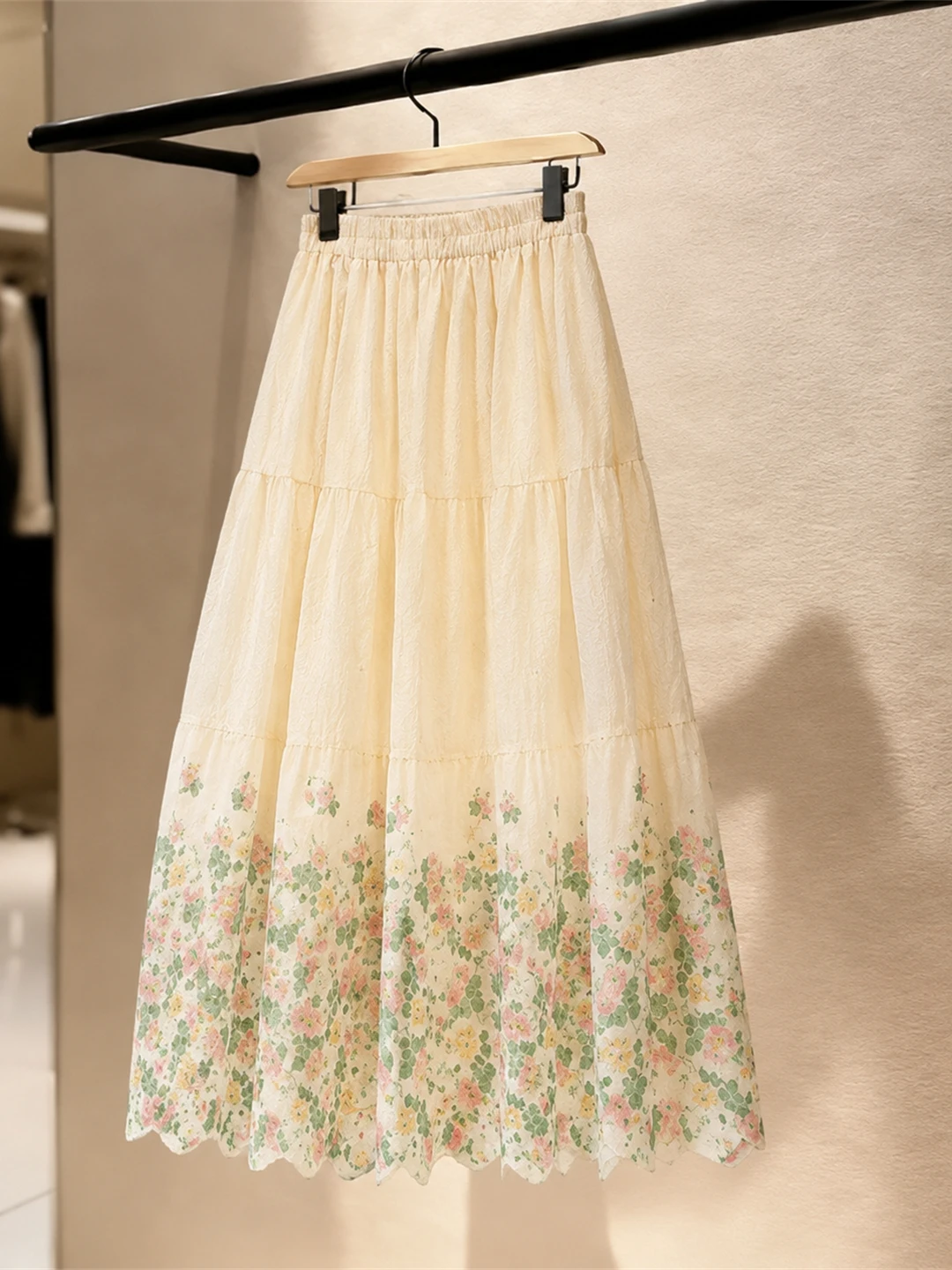 High Waist Floral Print Half Skirt A-Line Elegant Women's Summer 2026 Country Style Fashion Korean Version Poetic Lin Brand
High Waist Floral Print Half Skirt A-Line Elegant Women's Summer 2026 Country Style Fashion Korean Version Poetic Lin Brand