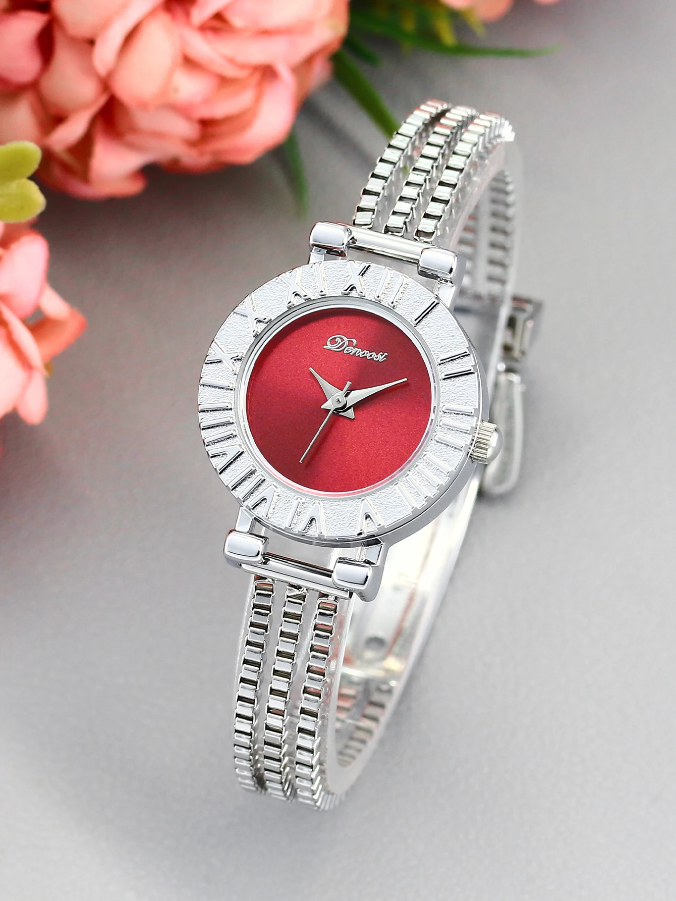 Ladies' Watch Fashion New Elegant Ladies' Watch Waterproof Night Light Compact Quartz Watch
Ladies' Watch Fashion New Elegant Ladies' Watch Waterproof Night Light Compact Quartz Watch