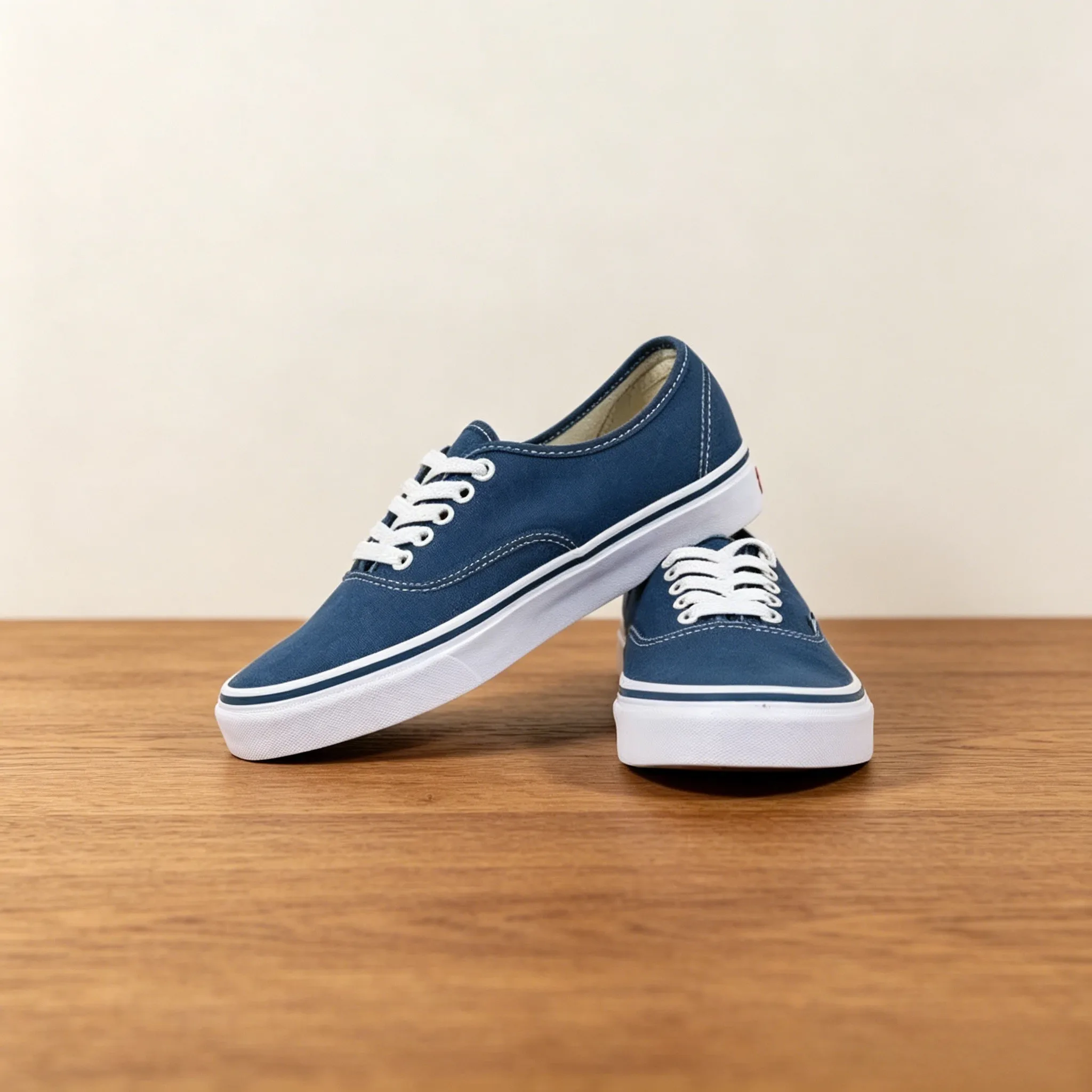 White Low Top Canvas Footwear Unisex Slip On Breathable Anti Slip Wear Resistant Student Casual Skate Sneakers
White Low Top Canvas Footwear Unisex Slip On Breathable Anti Slip Wear Resistant Student Casual Skate Sneakers