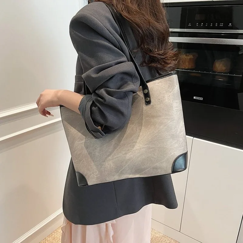 Unique Casual Messenger Purse With Letter Logo And Retro Styling Offers Large Capacity Perfect For Use As A Diaper Bag
Unique Casual Messenger Purse With Letter Logo And Retro Styling Offers Large Capacity Perfect For Use As A Diaper Bag