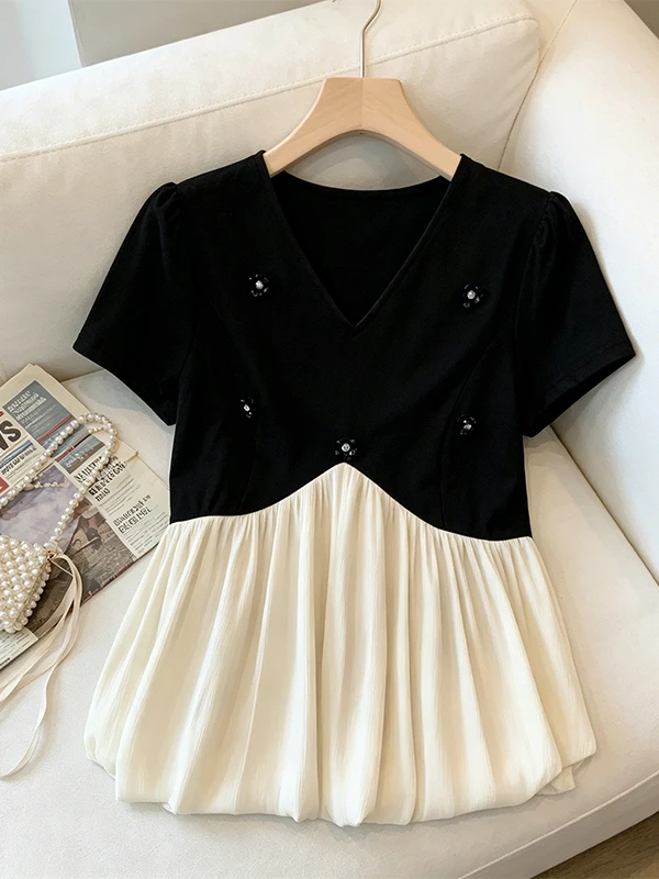 plus Size Summer New Women's Loose Fashion Belly Covering Top Glitter Splicing Fake Two-Piece Breathable Comfortable Inner Wear
plus Size Summer New Women's Loose Fashion Belly Covering Top Glitter Splicing Fake Two-Piece Breathable Comfortable Inner Wear